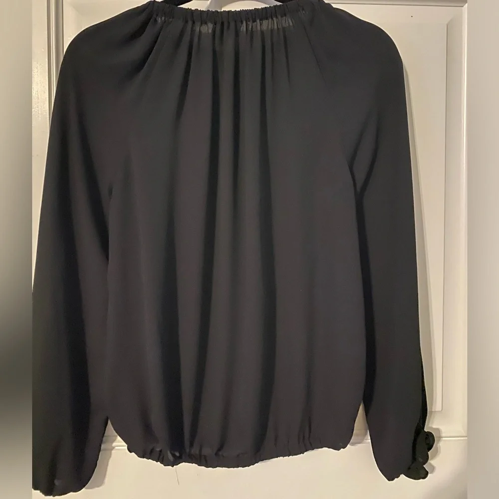 Loft Blouse - Picture 4 of 4